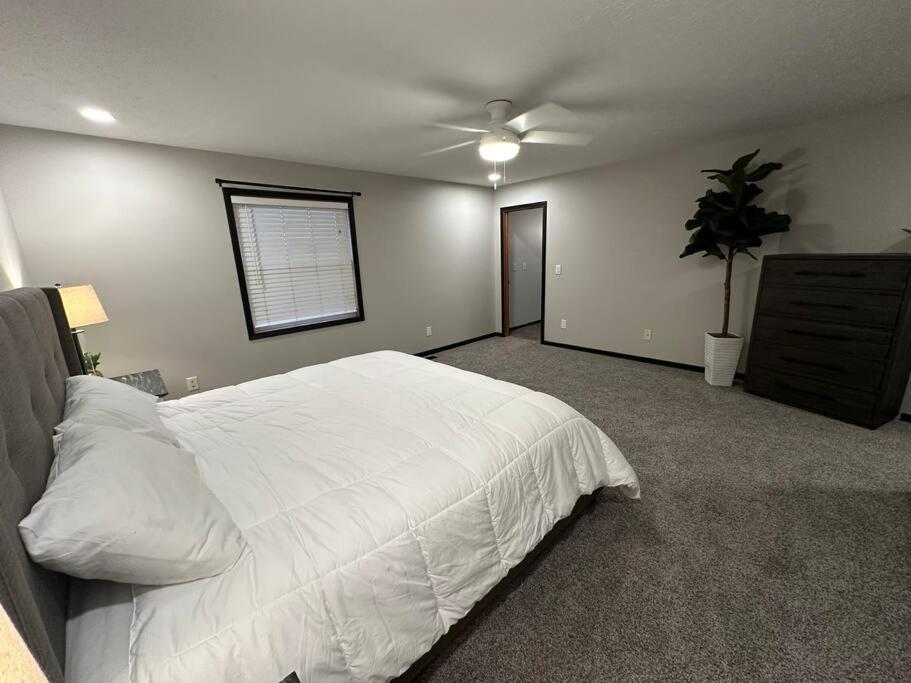 Inviting 3 Bed 2.5 Bath Townhome In Wadsworth Extérieur photo
